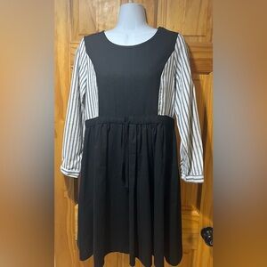 Elegant Linen Black Dress with Striped Sleeves